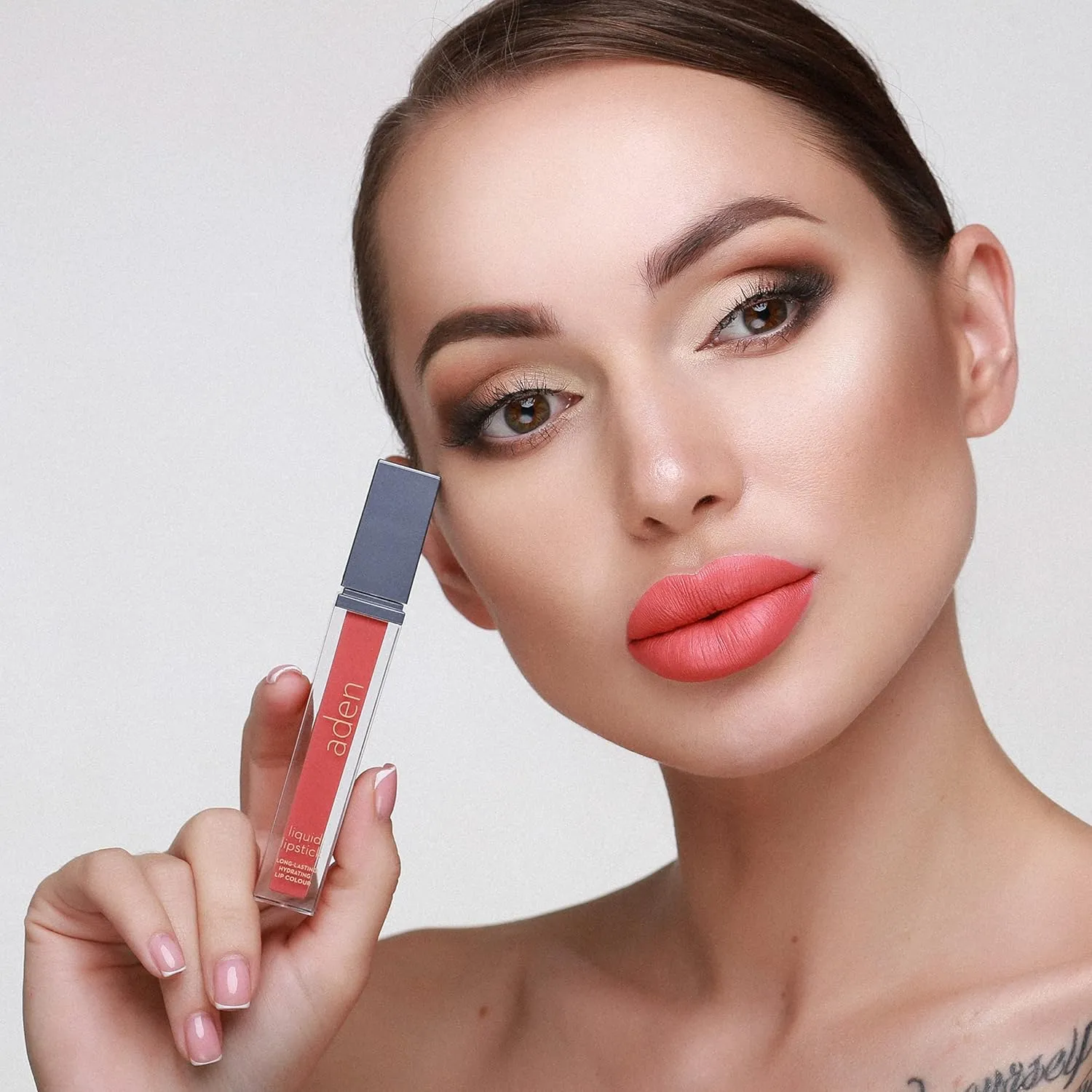 aden - 2 in 1 - Matte Liquid Lipstick & Lip Liner Set - 7ML - Non-Smudge & Quick Drying - Highly Pigmented - Long Duration with Hydration - Made in Italy (01 Nectarine)