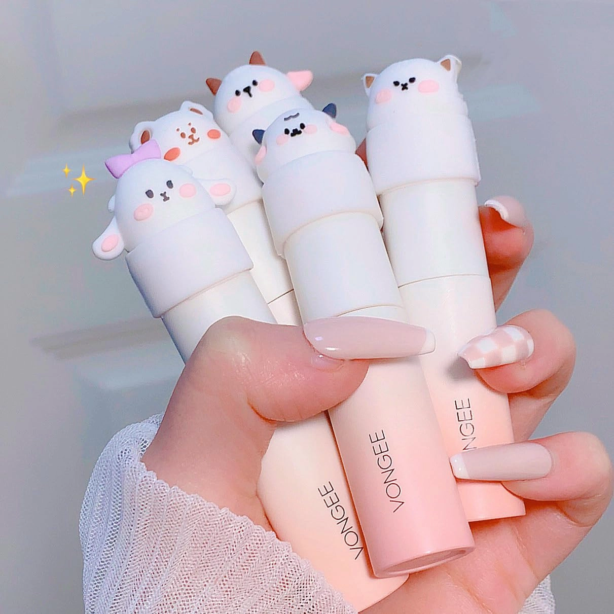 Cute Favorite Lip Gloss (Cranberry Foam)