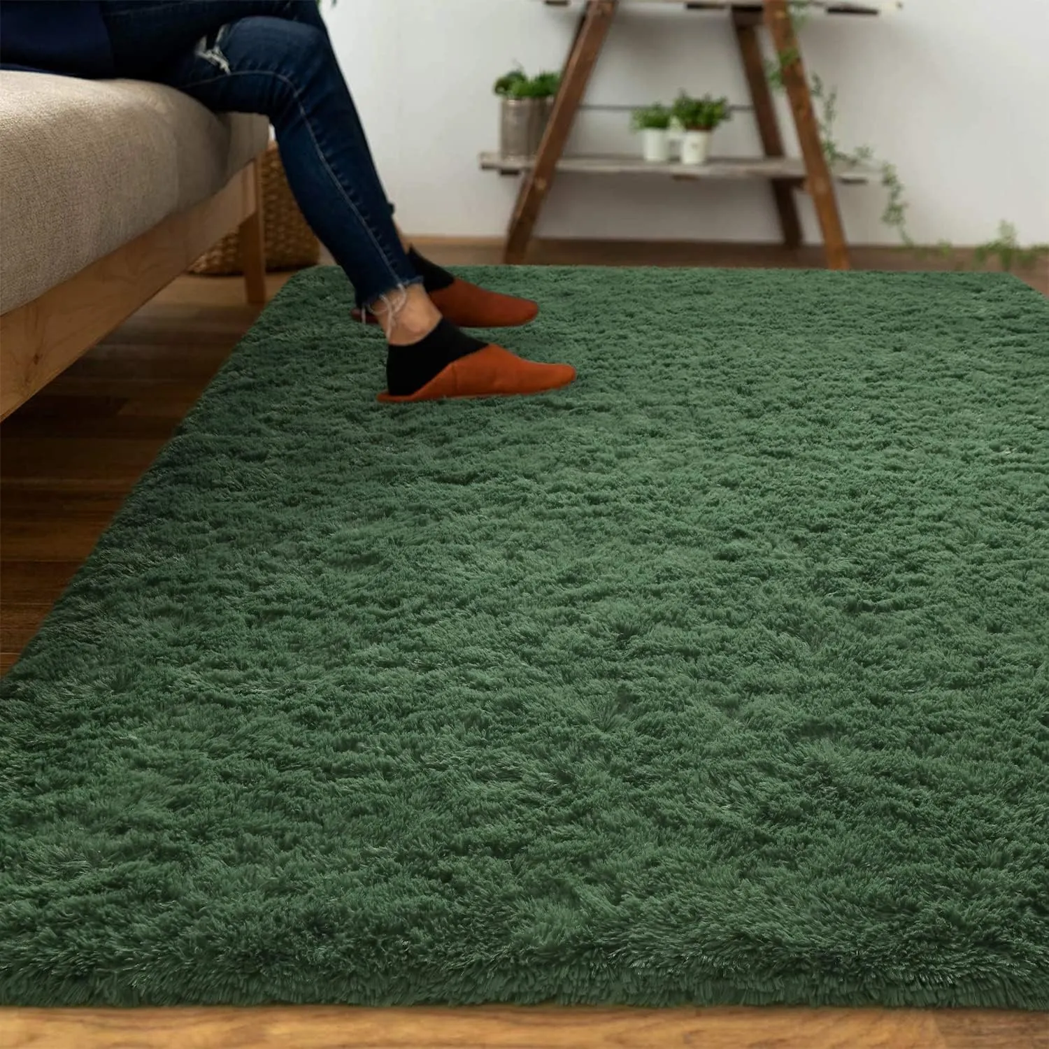 DweIke Area Rugs for Bedroom Living Room, 4x6 Fluffy Dark Green Rug Non-Slip Carpet for Kids Boys Girls Teen Dorm Nursery Home Decor, Super Soft Shaggy Plush Indoor Bedside Carpets