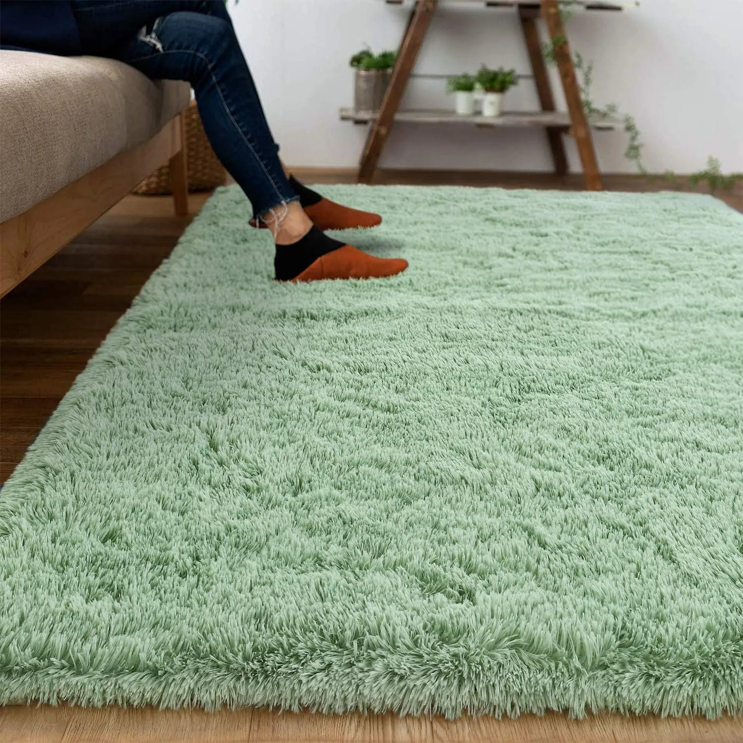 DweIke Super Soft Shaggy Rugs Fluffy Carpets, 4x6 ft Sage Green Area Rug for Living Room Bedroom Girls Kids Room Nursery Home Decor, Non-Slip Washable Plush Indoor Floor Bedside Carpet