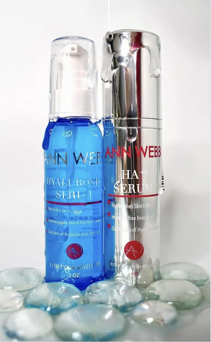 Hyaluronic Acid Serum - 100% All Natural Anti-Aging Hyaluronic Acid helps to Tighten, Brighten & Intensely Hydrates. Organic Aloe Soothes & Nourishes skin. Non-greasy formula.
