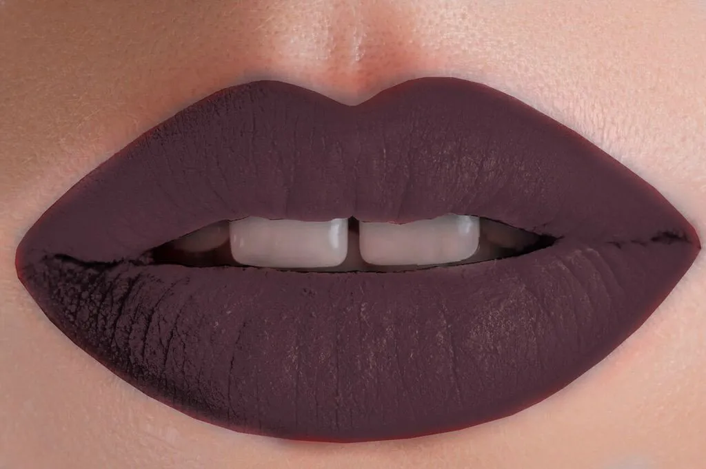 Jolie Long-Lasting Cream Liquid Matte Lipstick - Purple Reign
