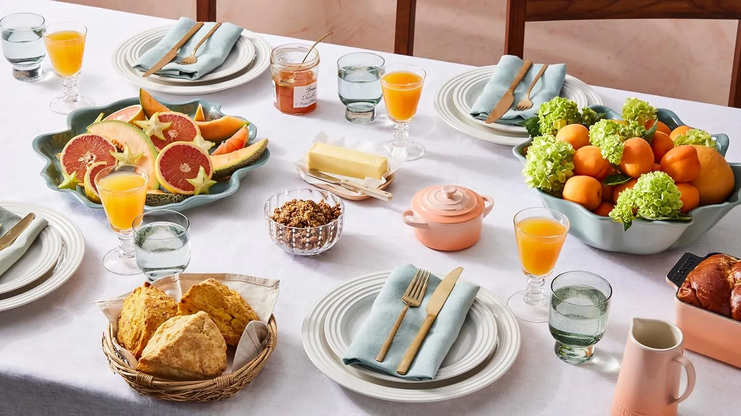 Le Creuset Stoneware Iris Serving Bowl, 15", Sea Salt