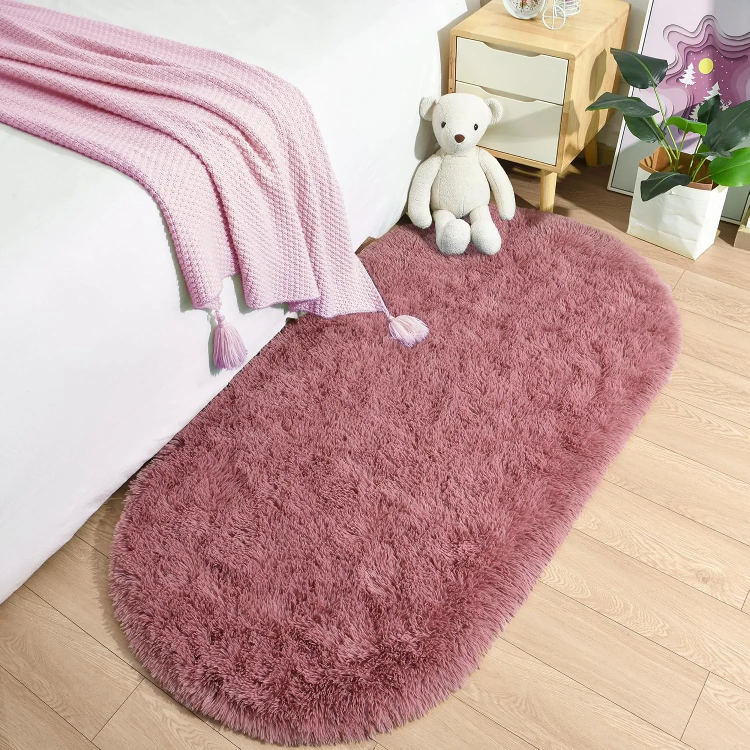 Merelax Soft Shaggy Rug for Kids Bedroom, Oval 2.6'x5.3' Blush Plush Fluffy Carpets for Living Room, Furry Carpet for Teen Girls Room, Anti-Skid Fuzzy Comfy Rug for Nursery Decor Cute Baby Play Mat