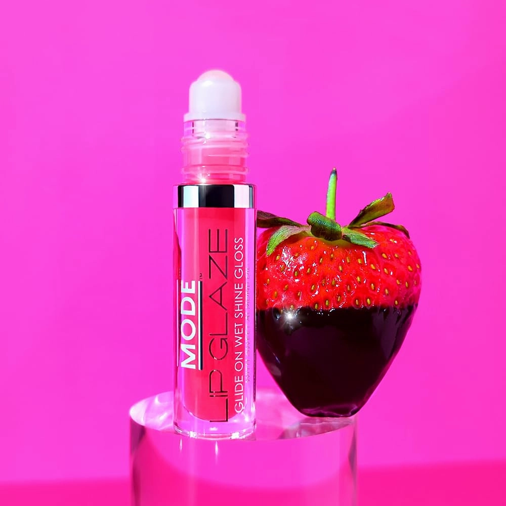 Mode Cosmetics MODE Lip Glaze Flavored Lip Gloss CHOCOLATE DIPPED STRAWBERRY Flavor Roll On Sweet Wet Nourising Shine, Hydrating Natural Skincare Fruit Oils, Cruelty Free, Vegan, Made in NY