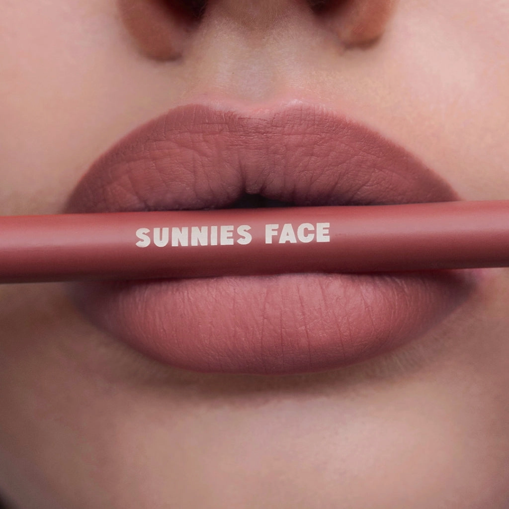 Sunnies Face Lip Tracer (Spicy)