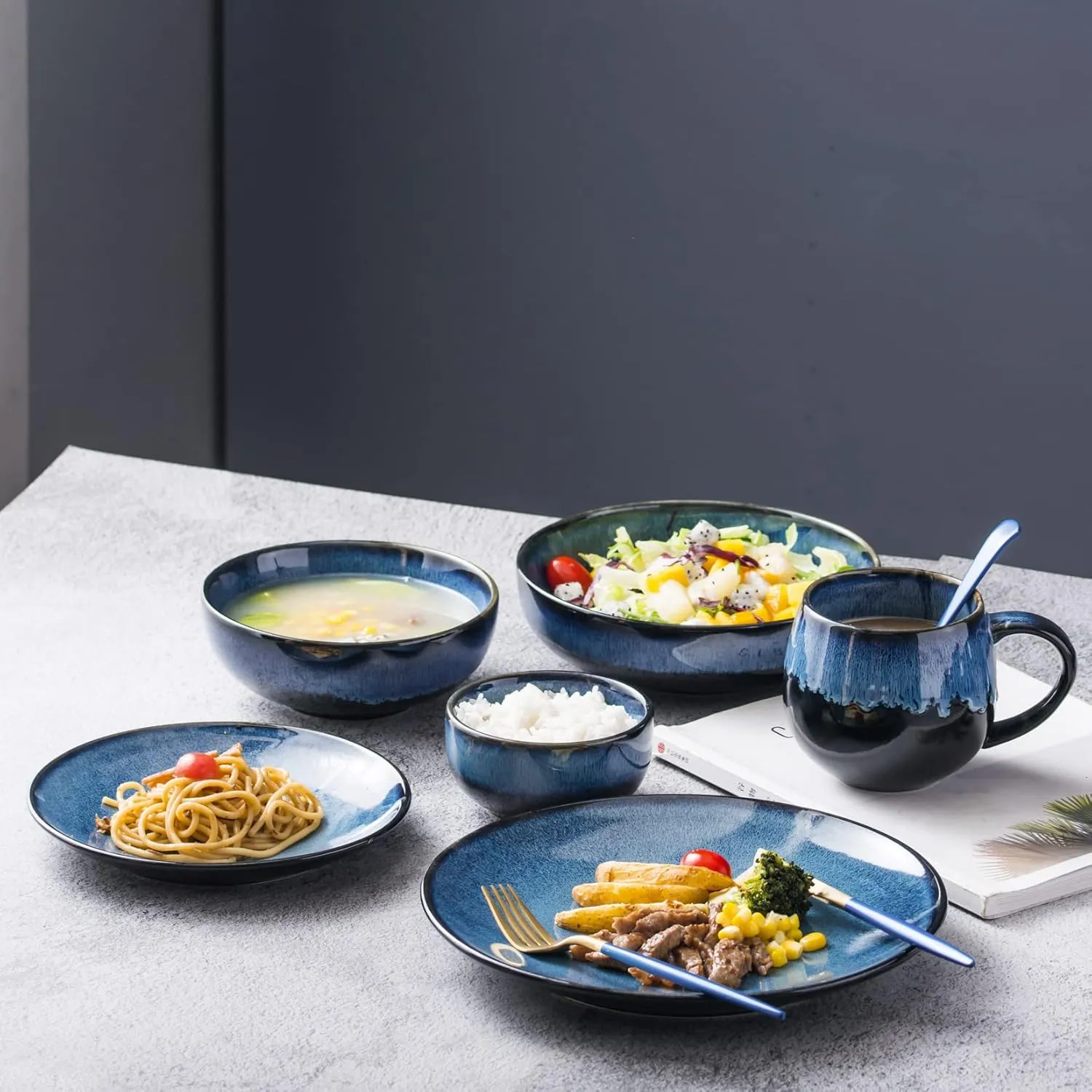 UNICASA Ceramic Pasta Bowls, Porcelain Salad Set of 4, 26 oz for Kitchen, Large Serving, Reactive Glaze Dish, Microwave and Dishwasher Safe, Blue