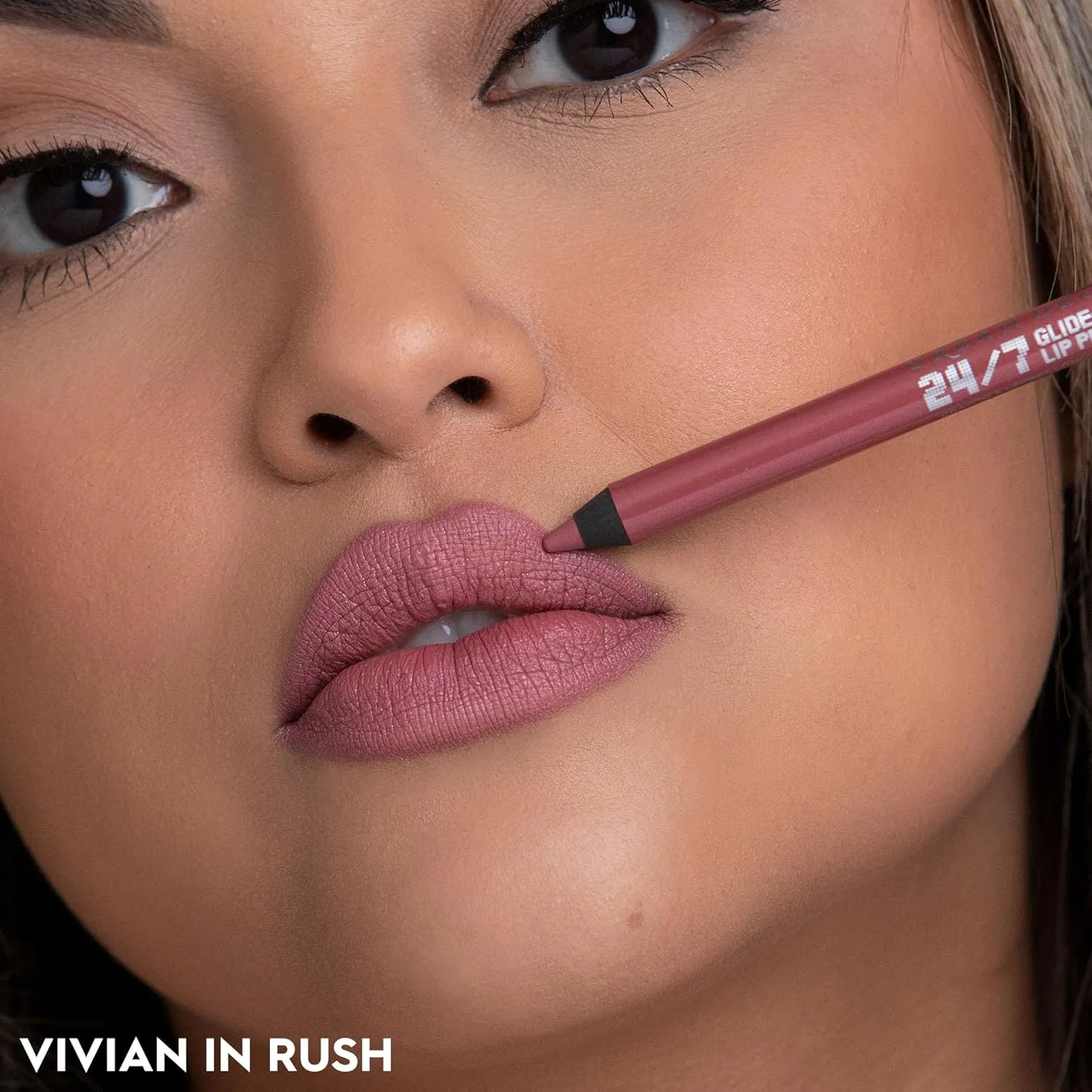 Urban Decay 24/7 Glide-On Waterproof Lip Pencil, Smudge-Proof, Longwearing Lip Liner, Smooth & Creamy Colors, Moisturizing Formula with Vitamin E, Prevents Lip Color from Feathering - 0.04 oz