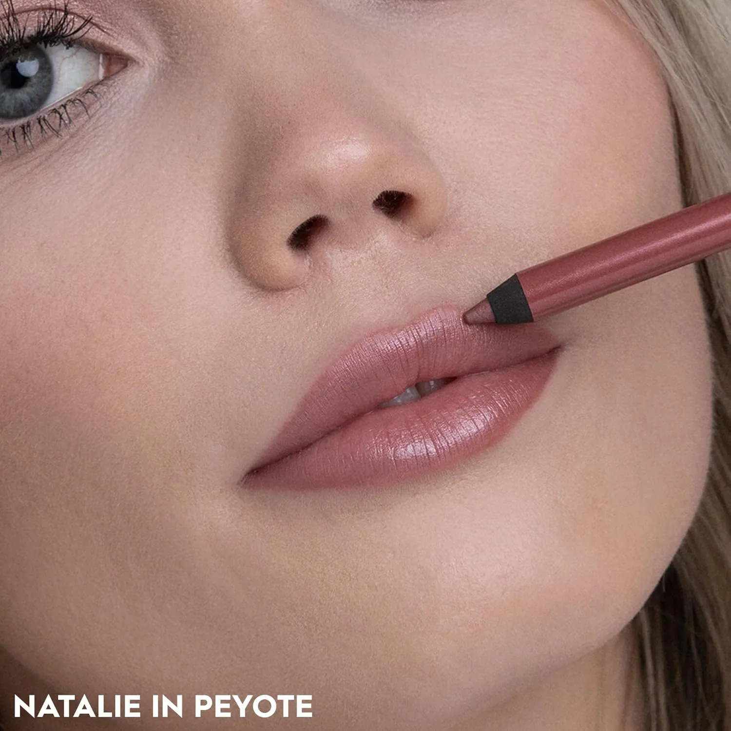 Urban Decay 24/7 Glide-On Waterproof Lip Pencil, Smudge-Proof, Longwearing Lip Liner, Smooth & Creamy Colors, Moisturizing Formula with Vitamin E, Prevents Lip Color from Feathering - 0.04 oz