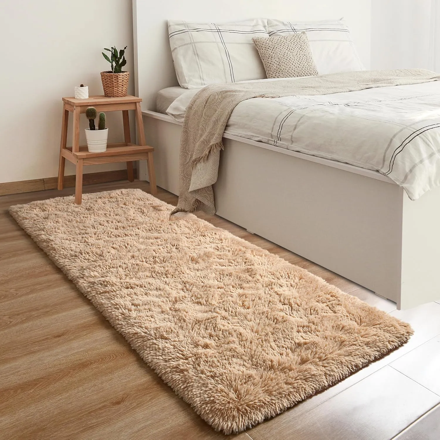 YJ.GWL Fluffy Runner Rugs for Bedroom Living Room Soft Shag Rug 2x6 Feet, Beige Plush Carpet Non Slip for Nursery Dorm, Fuzzy Bedside Rug for Kids Boys Room Home Decor
